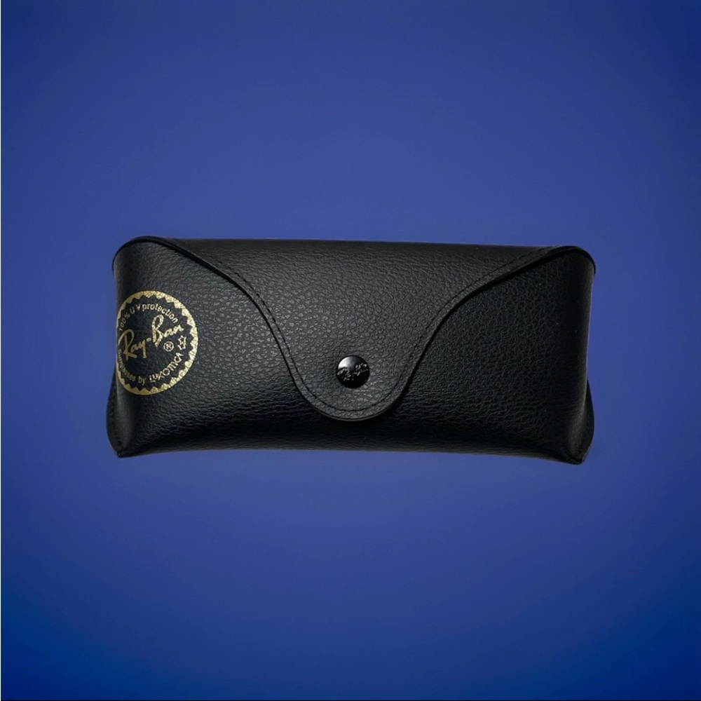 Ray-Ban Sunglasses Case Unisex, Black, Hard Shell Snap Closure Gold